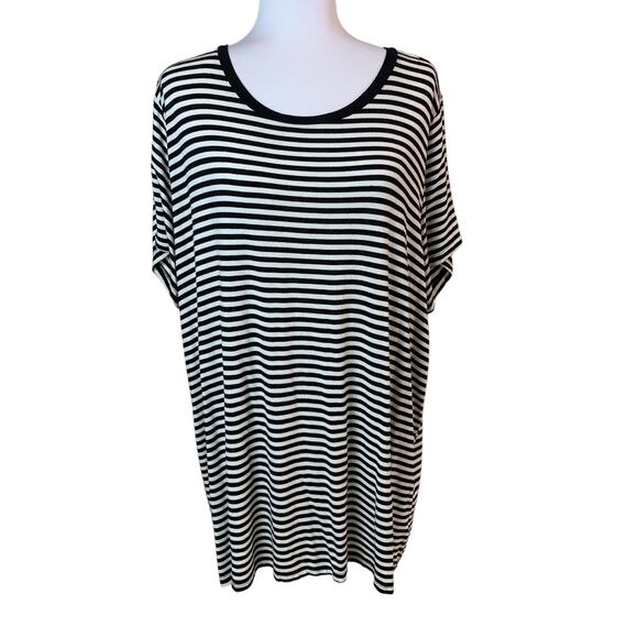 torrid Tops - Torrid Super Soft Knits Sz 3XL Short Sleeve T-Shirt Black White Stripe Stretch